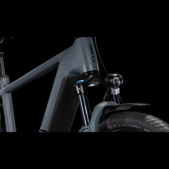 CUBE Kathmandu Hybrid ONE 600 sähköpyörä